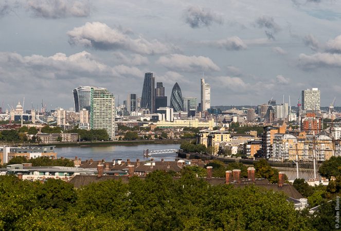 Wide view from Greenwich Park towards City of London, and much of Southeast London, seen over a bend in the Thames. (Aug14)