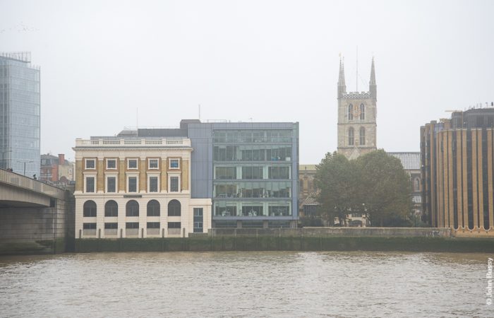 A gap has been left between office blocks on the south side of the river for the tower of Southwark Cathedral to still be seen from across the river. (Oct16)