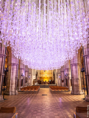 A suspended sculpture filling the nave of Southwark Cathedral by Peter Walker. (Aug25)